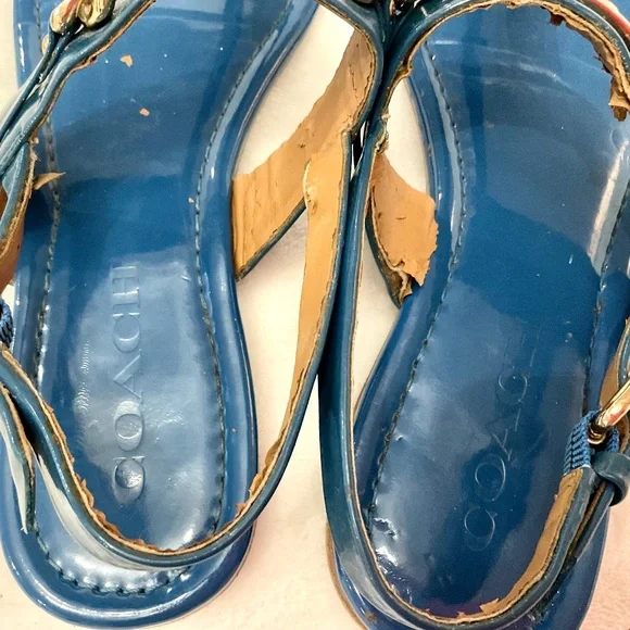 BLUE COACH CATERINE PATENT LEATHER  T STRAP  SANDALS SZ 6B - Picture 10 of 16